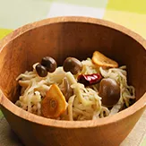 切り干し大根としめじのペペロンチーノ